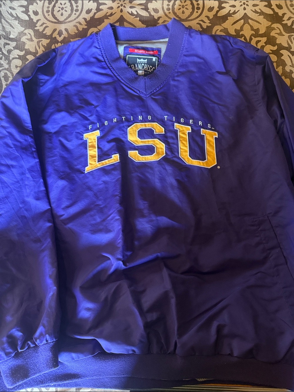 Franchise club authentic LSU fighting tigers windbreaker w pockets.